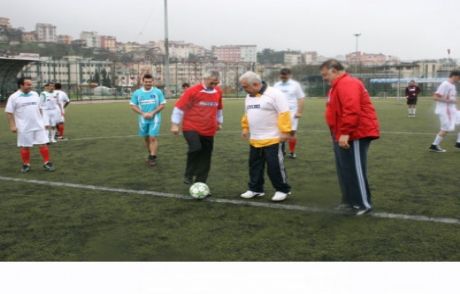 Hasbahçe'de Uluslararası Futbol