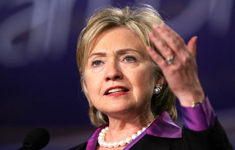 Clinton Tunus Başbakanı'nı Aradı
