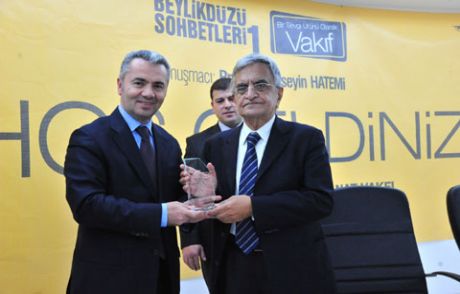 Prof. Hatemi Vakfın Önemini Anlattı