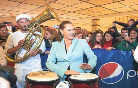 Hülya Tumba Çaldı