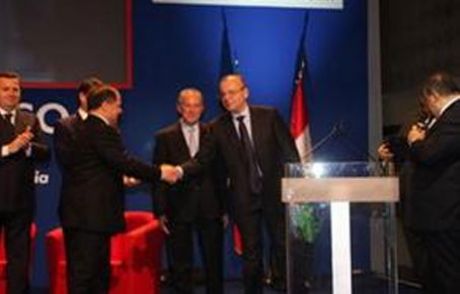 Barzani'ye Nato Barış Ödülü!
