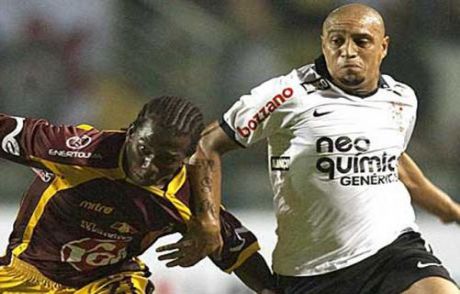 Roberto Carlos Maskara Oldu!