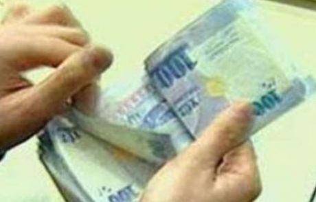 Mısır'da Asker Ve Memura Zam Kararı