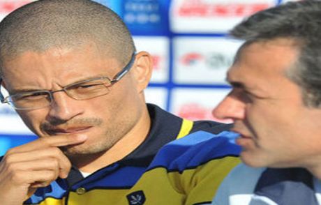 Ve Alex İmzayı Attı!