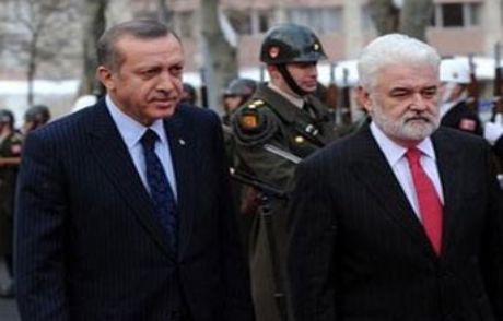 Başbakan Ab'ye Sert Çıktı!