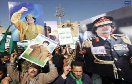 Kaddafi Güçleri Zuvara'yı Ele Geçirdi