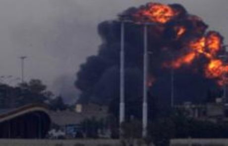Fransız Uçakları Libya'ya Saldırdı