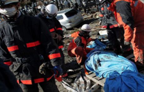 Myanmar'da Deprem: 70 Ölü
