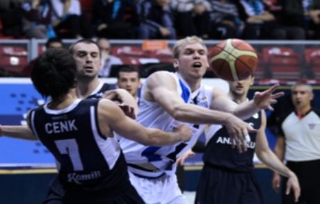 Türk Telekom: 80 - Efes Pilsen: 88