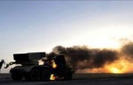 İsyancılar Sirte Yolu İçin Mücadele Ediyor