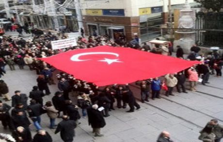 Gazeteciler Gözaltıları Protesto Etti