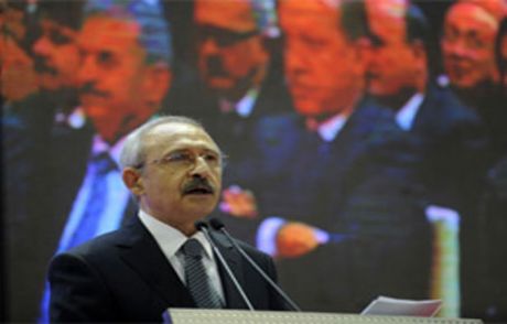 Yanında Konuşmadı Kürsüde Döktürdü