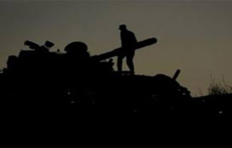 Kaddafi'nin Tankları Safdışı Edildi!