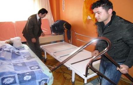 İhtiyaç Sahiplerine Yardım Eli