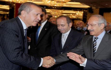 Liderler Meydanlara İndi!