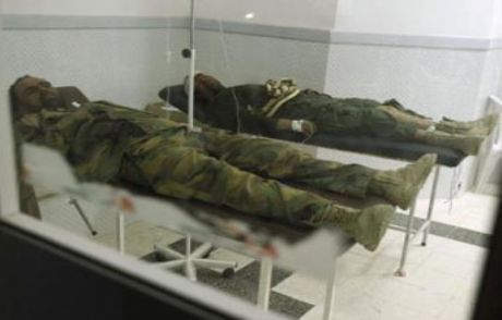 Kaddafi Güçleri Tunus'a Saldırdı