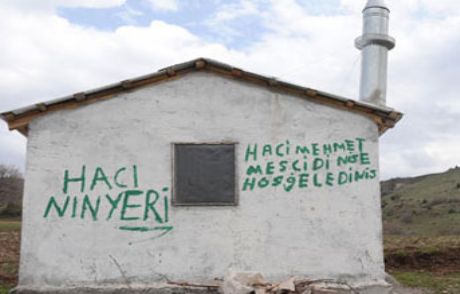 Mescide Çok İlginç İsim