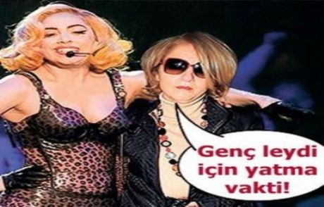 Annesiz Turneye Çıkmam Abi!