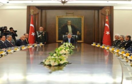 Her İsyan İçin Bir Senaryo Hazırlandı