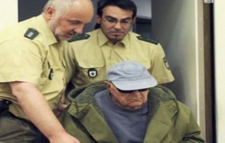 91 Yaşındaki 'nazi Gardiyana' Hapis