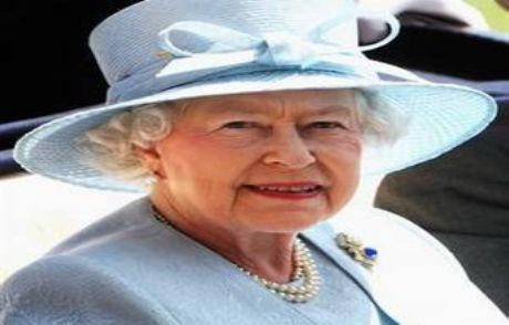 Elizabeth'e Bombalı Karşılama