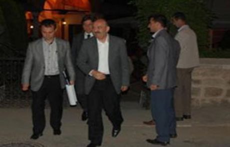 Camide Siyasete Mhp Tepkisi