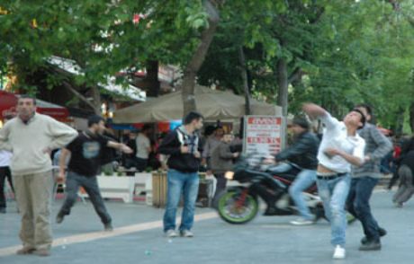 Başkent Sokakları Savaş Alanına Döndü