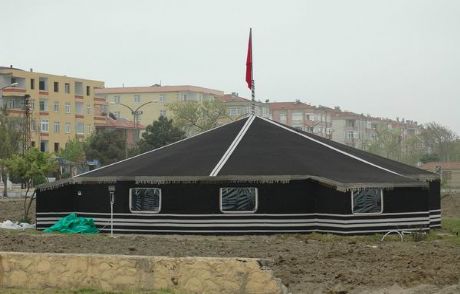 Stantlar Kurulmaya Başlandı