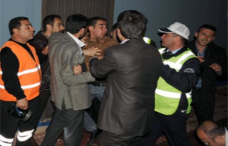 Abdullatif Şener'e Ceza Kavga Çıkardı!