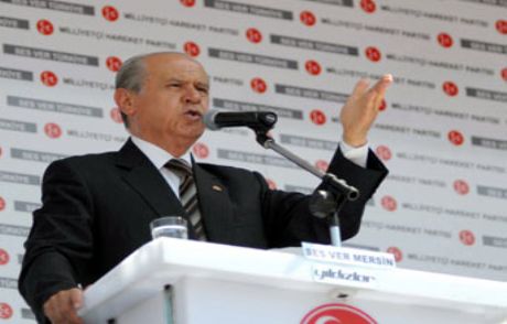 Devlet Bahçeli'den Arınç'a Sert Tepki