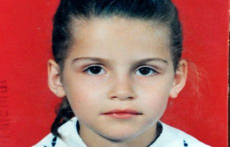 İkizlerinden Birini Son Yolculuğa Uğurladı