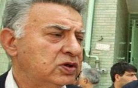 İranlı Kadın Muhalif, Babasının Cenazesinde Öldü