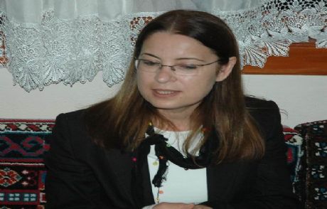 Sakarya'da İlk Defa Bir Bayan Milletvekili Seçildi.