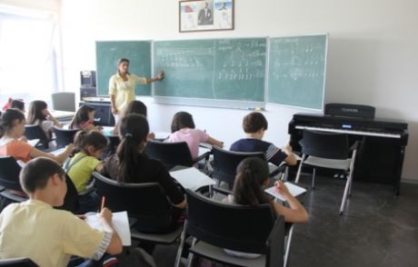 1400 Çocuk Yazın Sanatlı Oldu