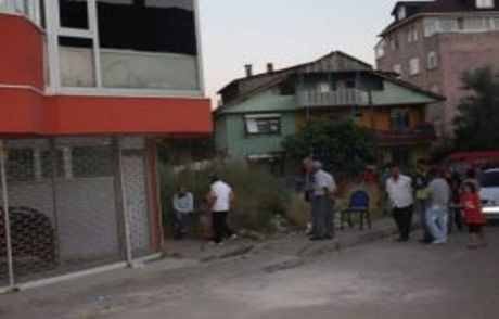 Genç Öğretmen, Mektup Yazıp İntihar Etti