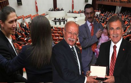 Meclis Meclis Olalı Böyle Tören Görmedi