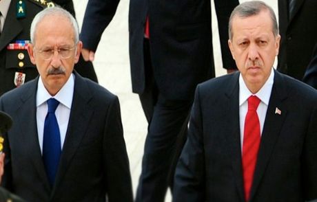 İki Lider Birbirlerine Fena Yüklendi