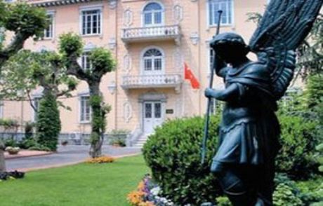Fransız Okulunda Taciz Skandalı