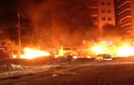 Pakistan'da Bombalı Saldırı