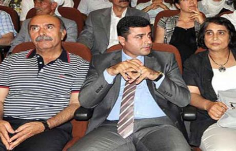 Demirtaş Ağzındaki Baklayı Çıkardı