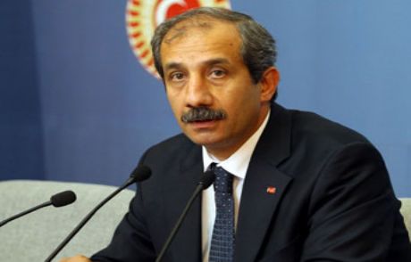 Gök Yemin Etmemekte Israrlı!