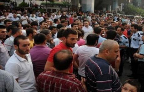 Trabzon'da İstiklal Marşı Gerginliği