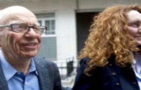 Murdoch'un 'manevi Kızı' Gözaltında
