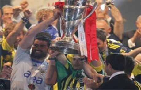 Fenerbahçe'nin Kupa İade Kararı!
