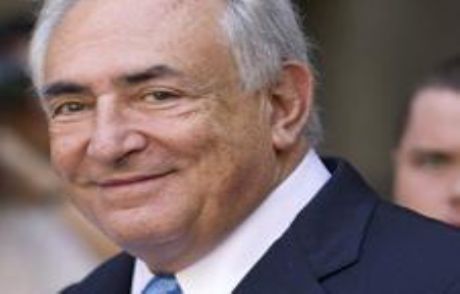 Strauss-kahn Siyasete Geri Dönecek Mi?