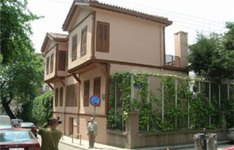 Kılıçdaroğlu Atatürk'ün Evini Ziyaret Etti