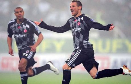 Beşiktaş'ta 6 Futbolcu Kadro Dışı!