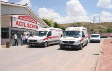 Trafik Kazası Acı Bilanço 2'si Çocuk 8 Yaralı