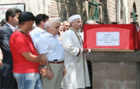 Teğmenden Siperde Ağlatan Kahramanlık