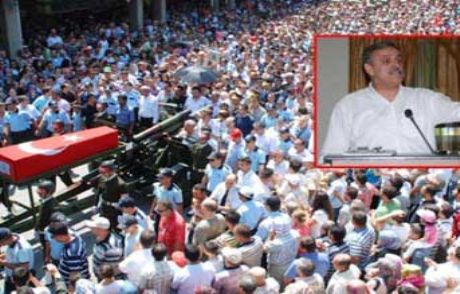Akp'li Vekil Şehide Alkışa Tepki Gösterdi